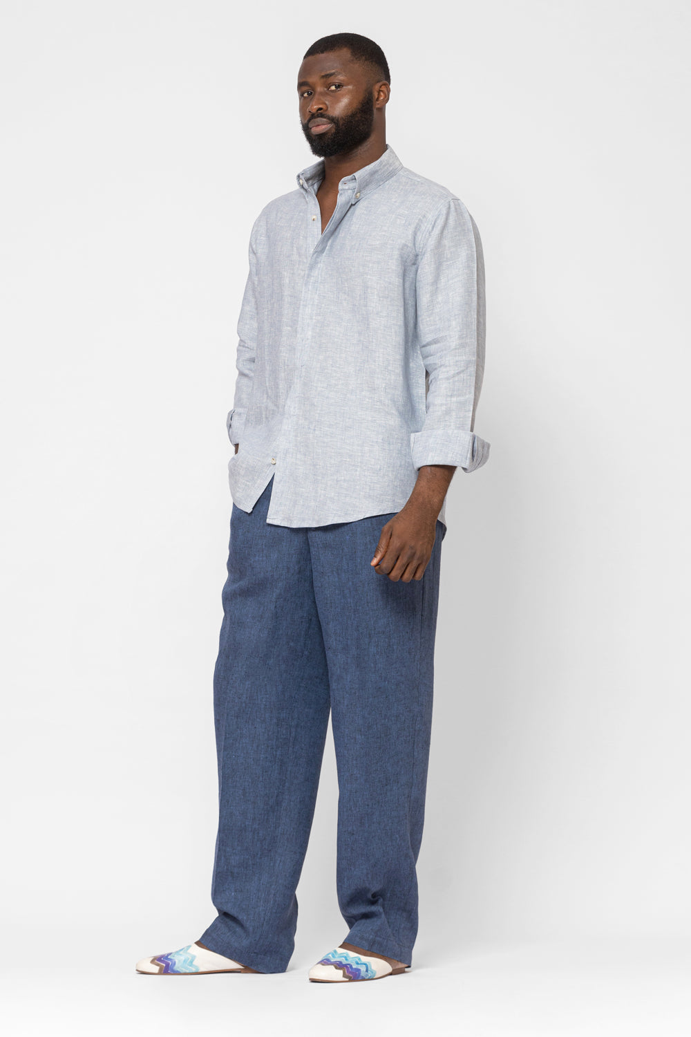 BUTTON-DOWN COLLAR LINEN SHIRT