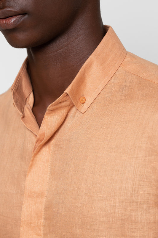 BUTTON-DOWN COLLAR LINEN SHIRT