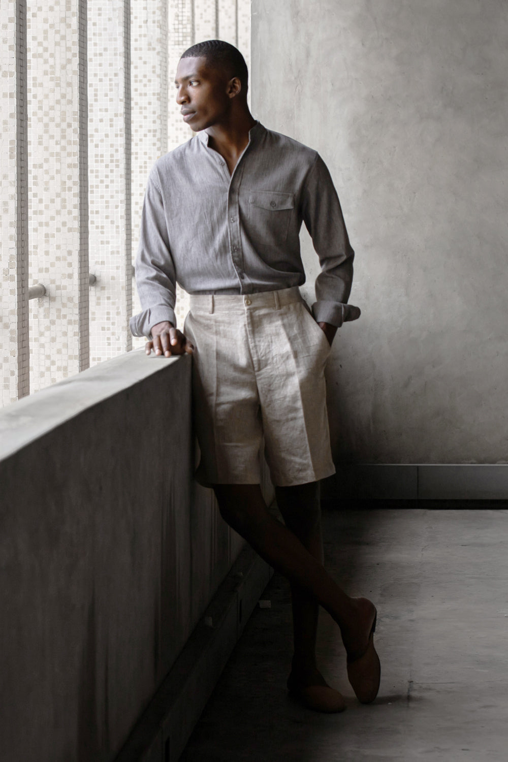 TAILORED LINEN SHORTS