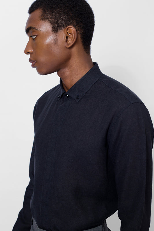 BUTTON-DOWN COLLAR LINEN SHIRT