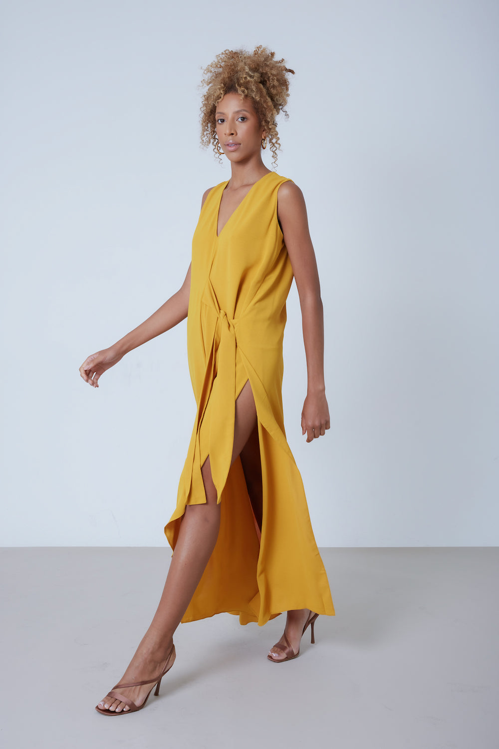 TIE WAIST MAXI DRESS