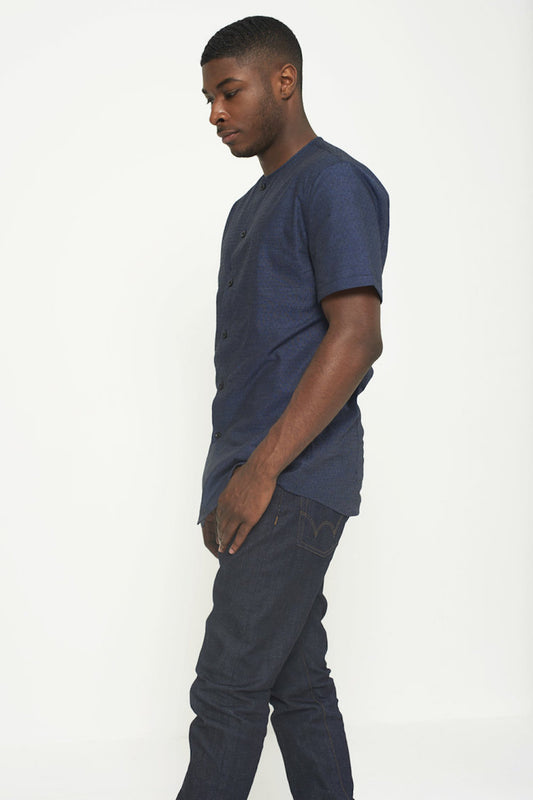 COLLARLESS SHORT SLEEVE SHIRT